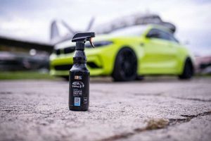 green car spray wax 500ml bottle outdoor