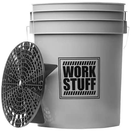 detailing bucket wheels