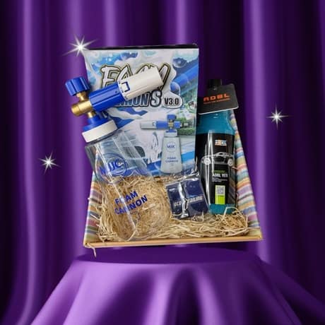 christmas-hamper-mjjc-min-gift-detailing-ireland.jpg MJJC Foam Cannon Christmas Hamper - Image 1